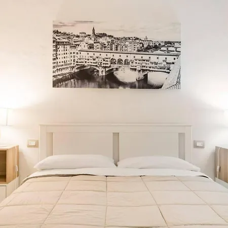 公寓 Cozy Near Ponte Vecchio